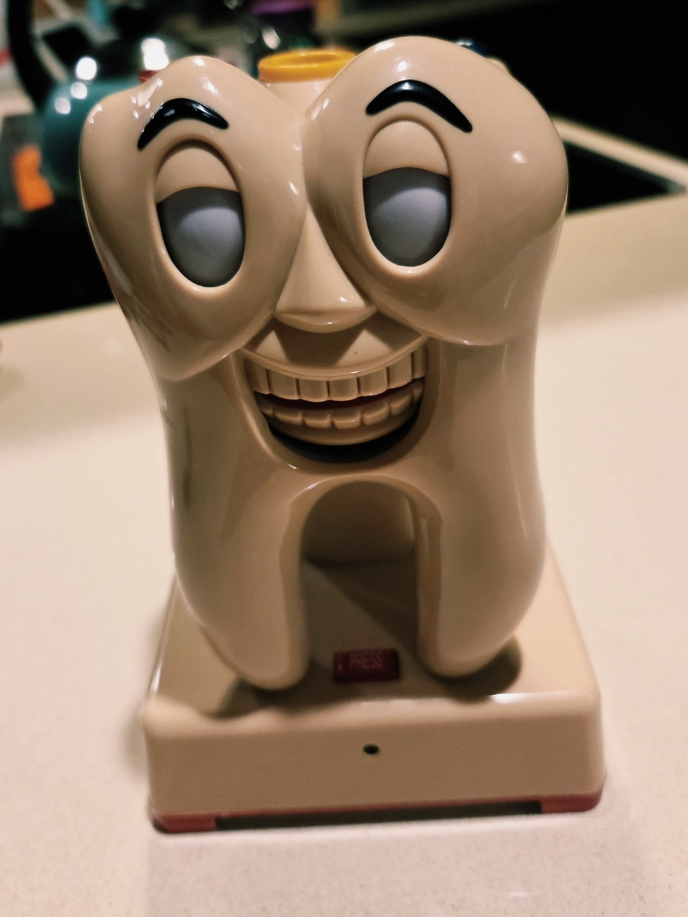 Vintage Animated Toothbrush Holder